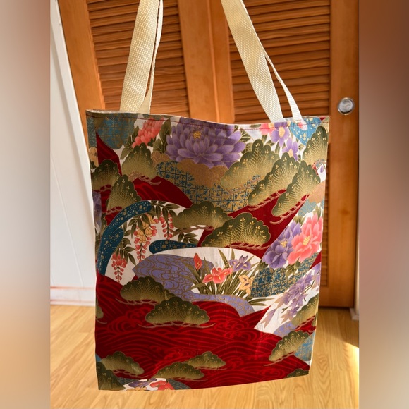 Lealea Creations Handbags - Asian inspired Tote Bag - 14x13x3